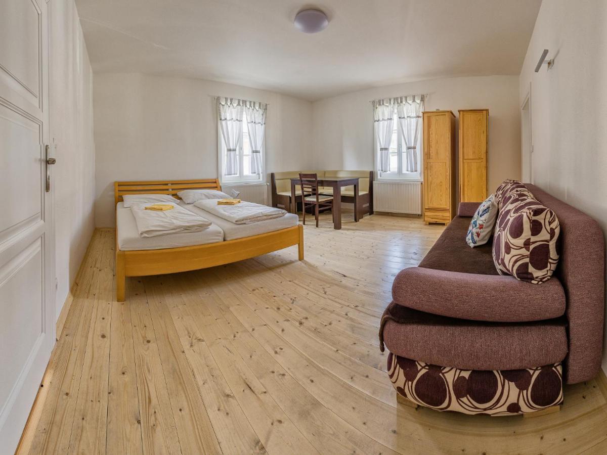 Svajciarsky Dom Guest House Vysoke Tatry Ngoại thất bức ảnh