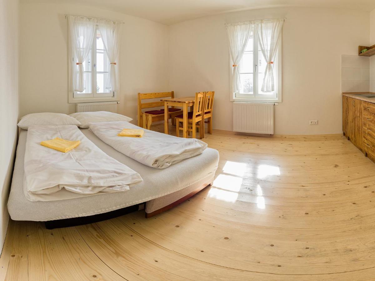Svajciarsky Dom Guest House Vysoke Tatry Ngoại thất bức ảnh