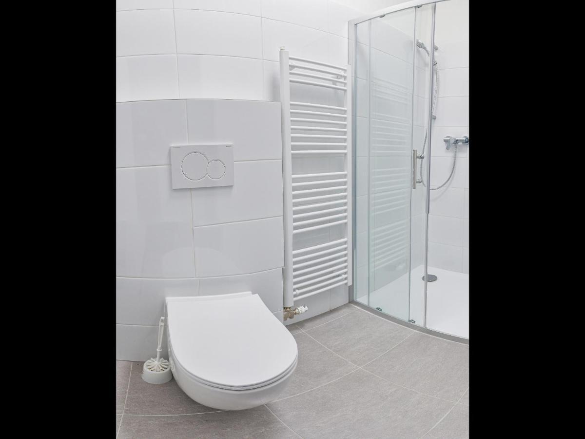 Svajciarsky Dom Guest House Vysoke Tatry Ngoại thất bức ảnh