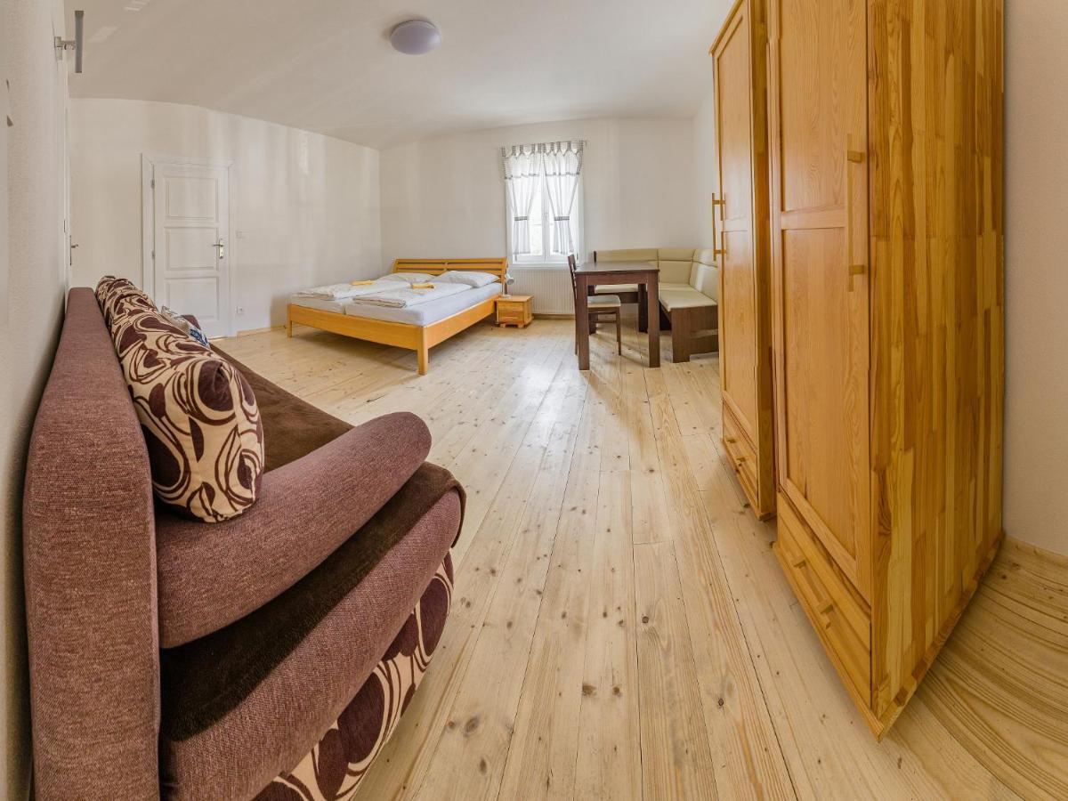 Svajciarsky Dom Guest House Vysoke Tatry Ngoại thất bức ảnh