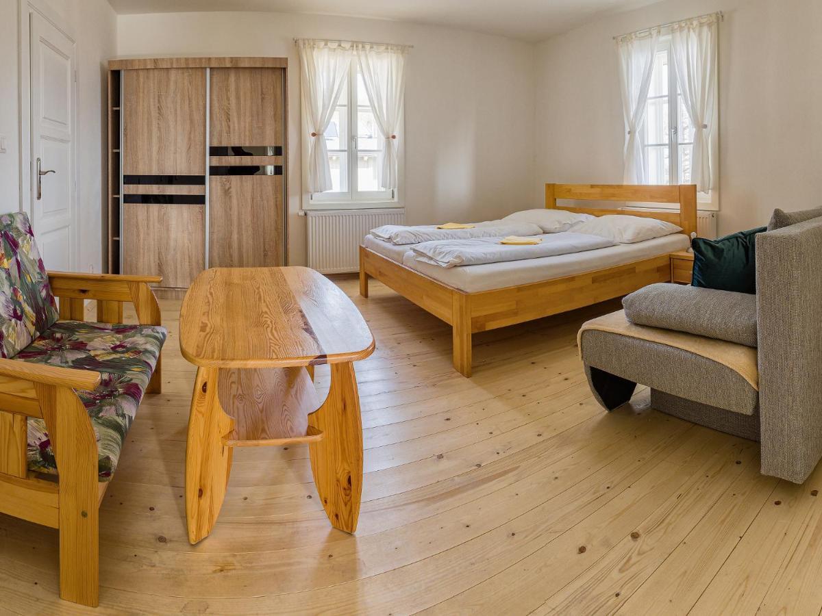 Svajciarsky Dom Guest House Vysoke Tatry Ngoại thất bức ảnh