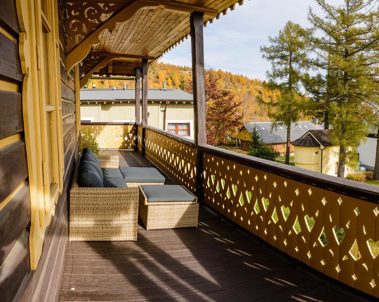 Svajciarsky Dom Guest House Vysoke Tatry Ngoại thất bức ảnh