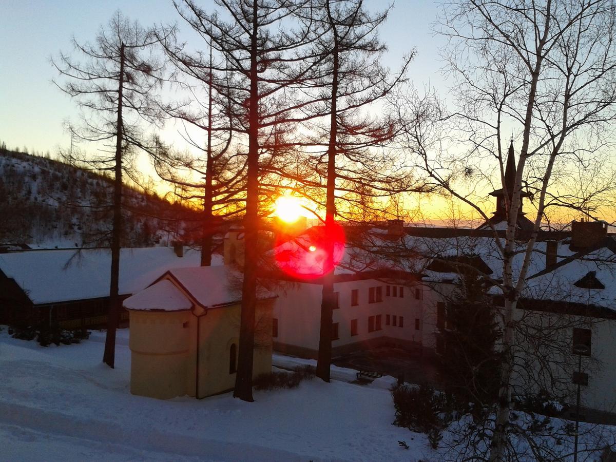 Svajciarsky Dom Guest House Vysoke Tatry Ngoại thất bức ảnh
