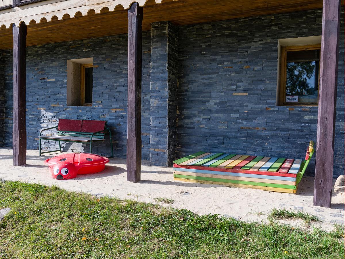 Svajciarsky Dom Guest House Vysoke Tatry Ngoại thất bức ảnh