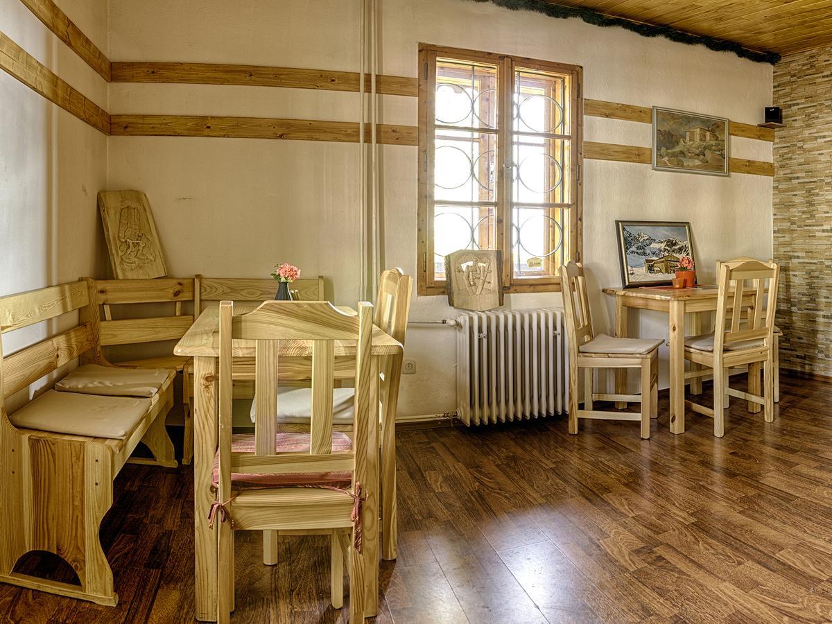 Svajciarsky Dom Guest House Vysoke Tatry Ngoại thất bức ảnh